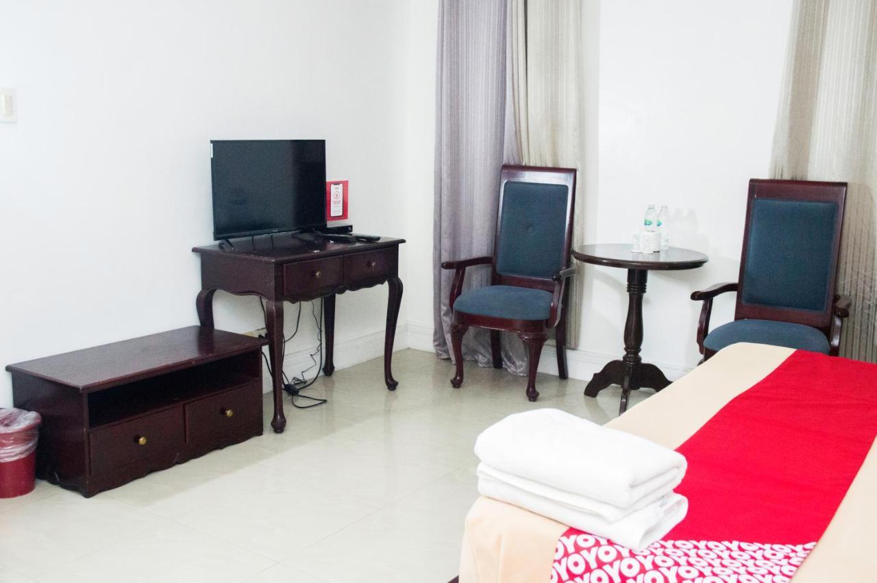 Hotel Euroasia By Bluebookers Angeles Bagian luar foto