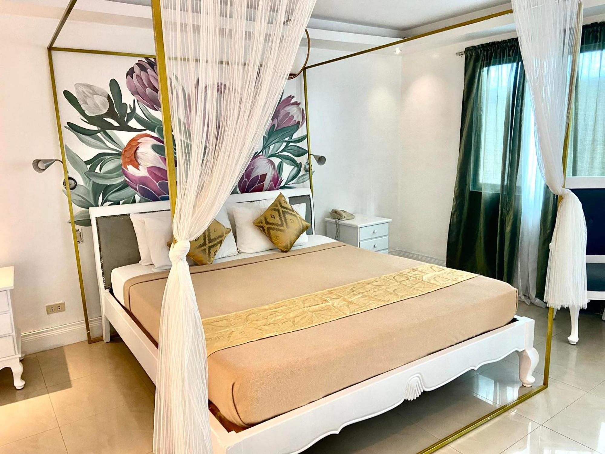 Hotel Euroasia By Bluebookers Angeles Bagian luar foto